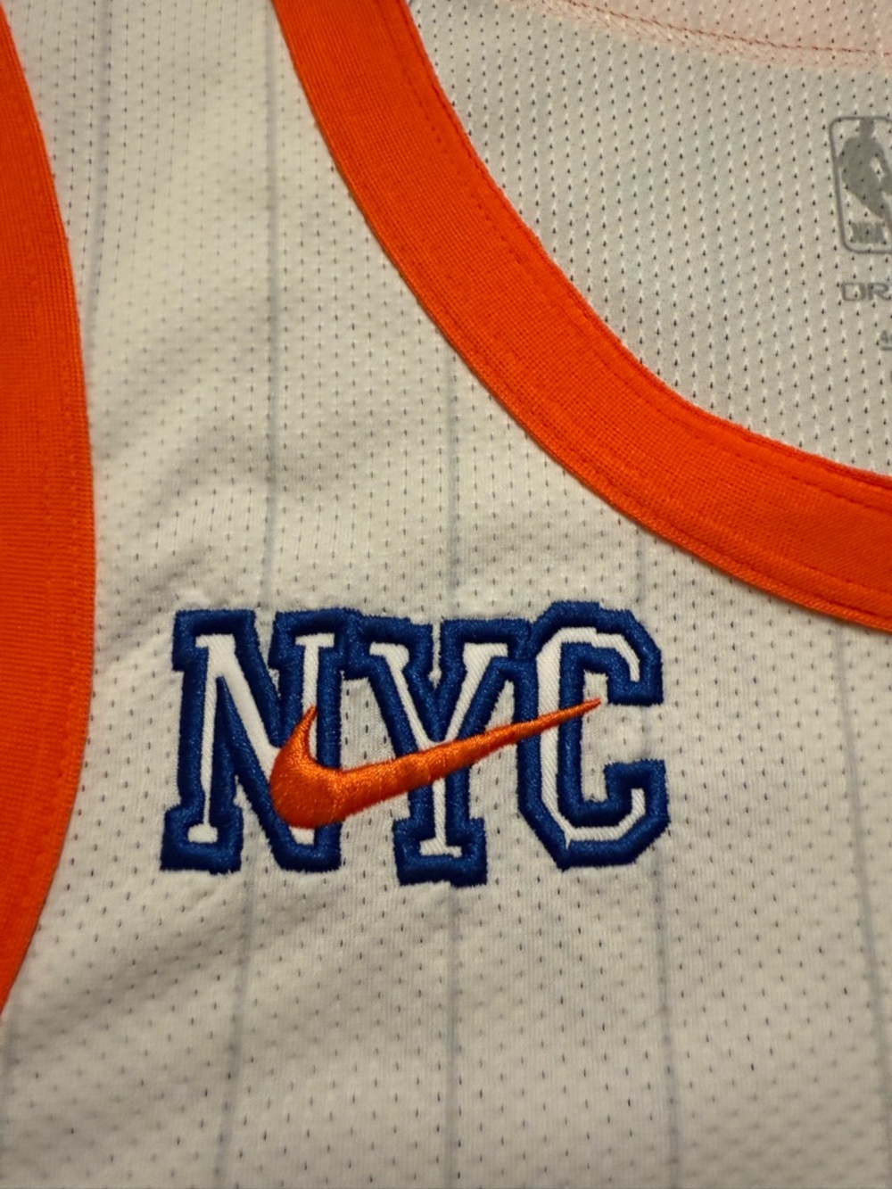 Authentic Jalen Brunson New York Knicks White City Edition Jersey Size 44/M - Picture 6 of 16